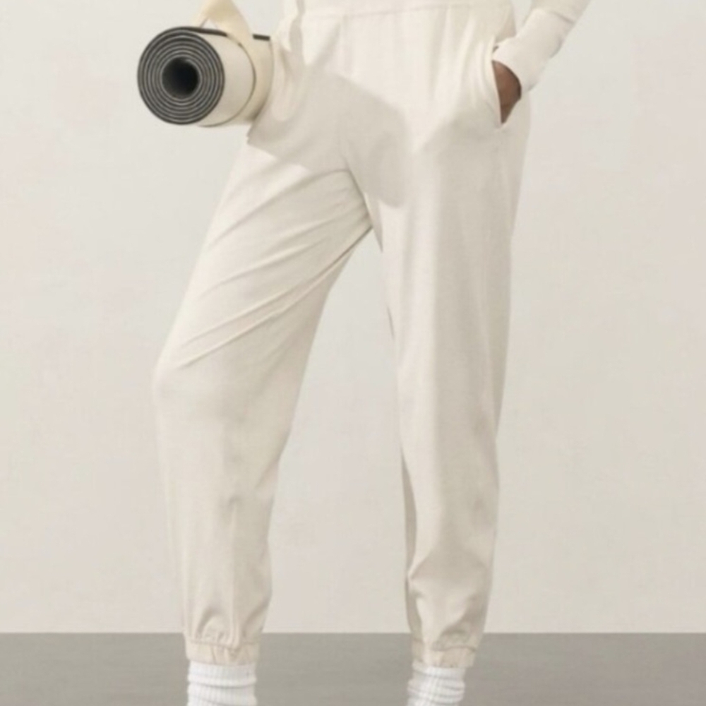 NWT Athleta Bone Heather Softluxe Joggers